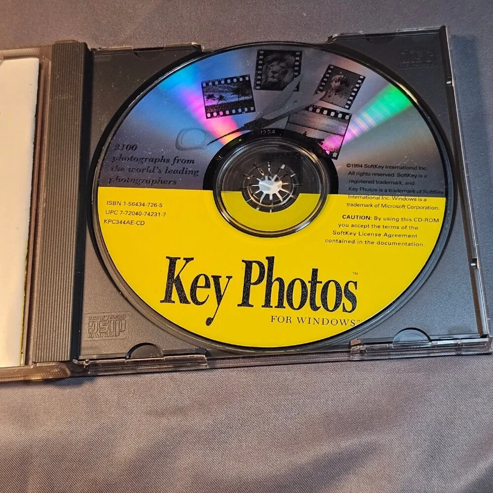 Key Photos (2100 Photographs) CD-ROM For Windows (1994)
